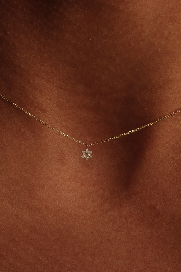 DIAMOND PETITE STAR OF DAVID (MAGEN DAVID) NECKLACE