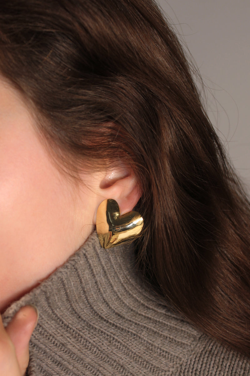 LIMITED STOCK DOME HEART EARRINGS