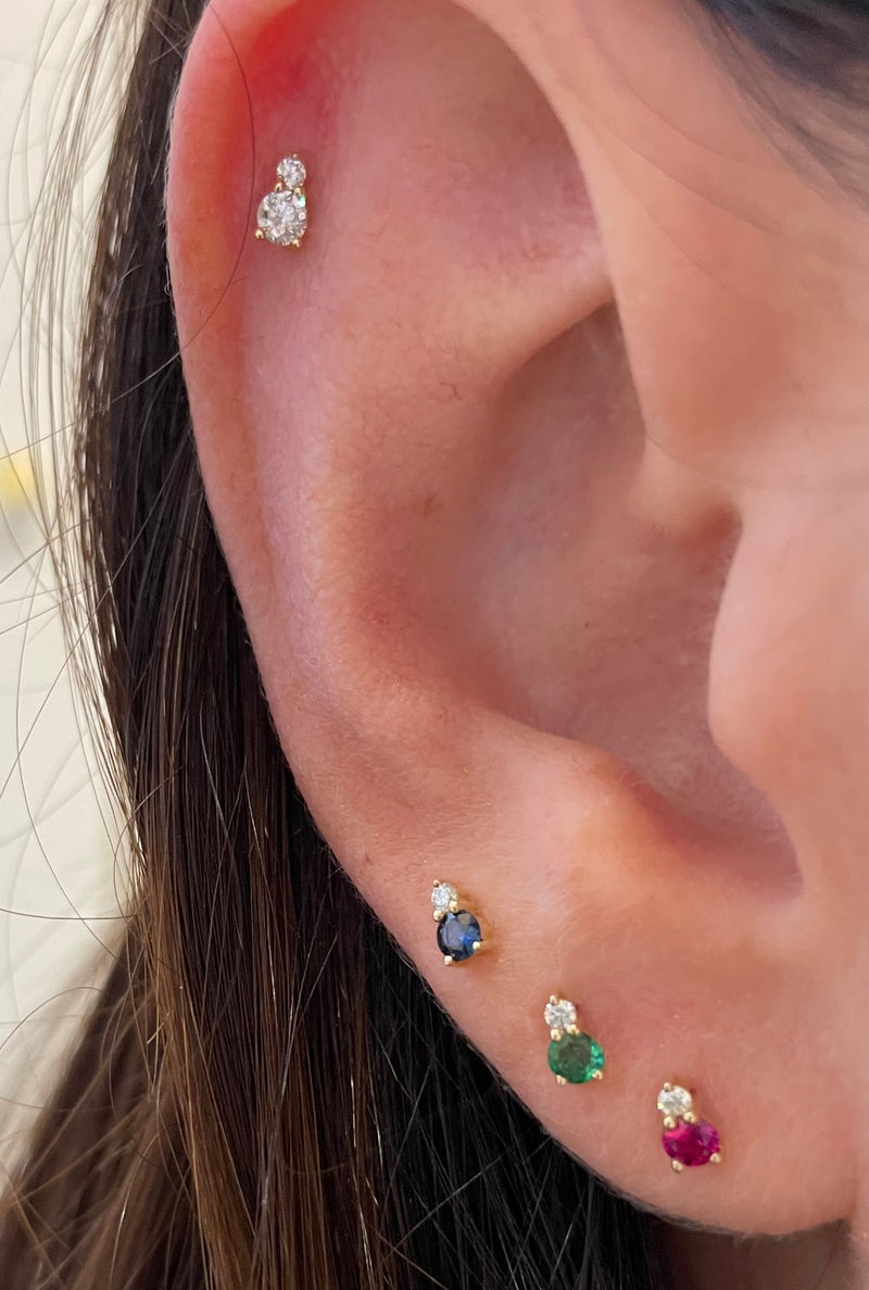EXPRESS DIAMOND AND EMERALD DOUBLE DOT STUD