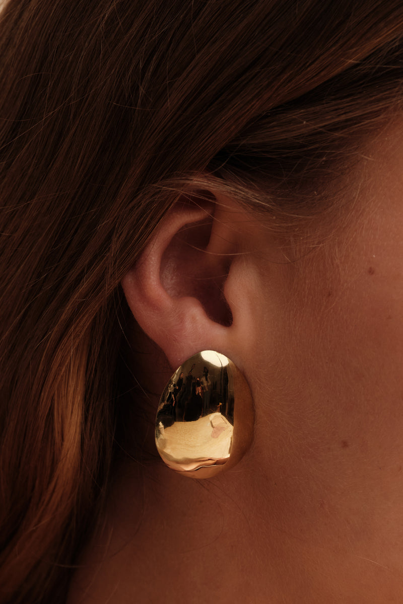 LUNAR 01 GOLD PEAR DOME EARRINGS