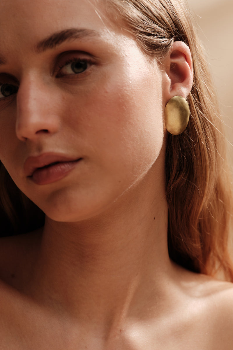 LUNAR 01 MATT GOLD OVAL DOME EARRINGS