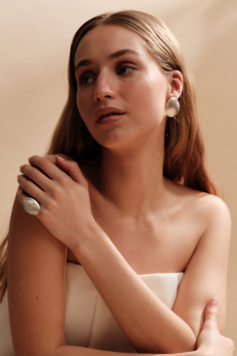 LUNAR 02 SILVER PEAR DOME EARRINGS