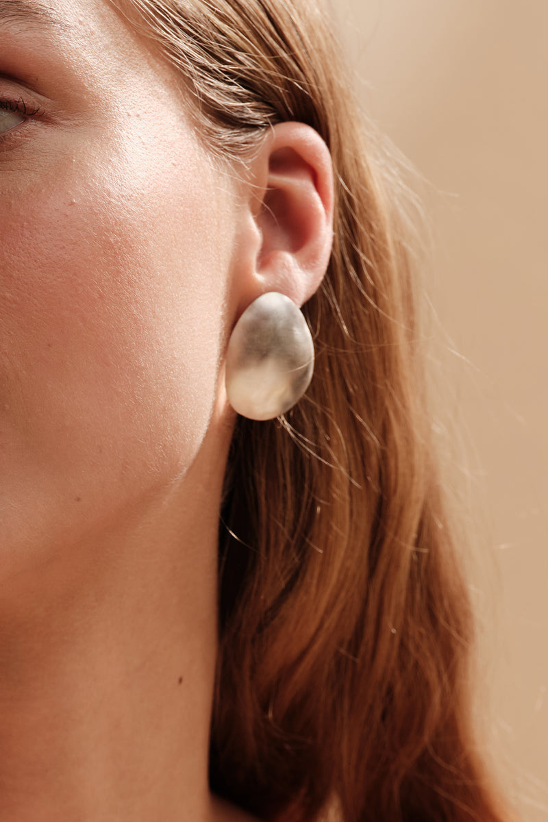 LUNAR 02 SILVER PEAR DOME EARRINGS