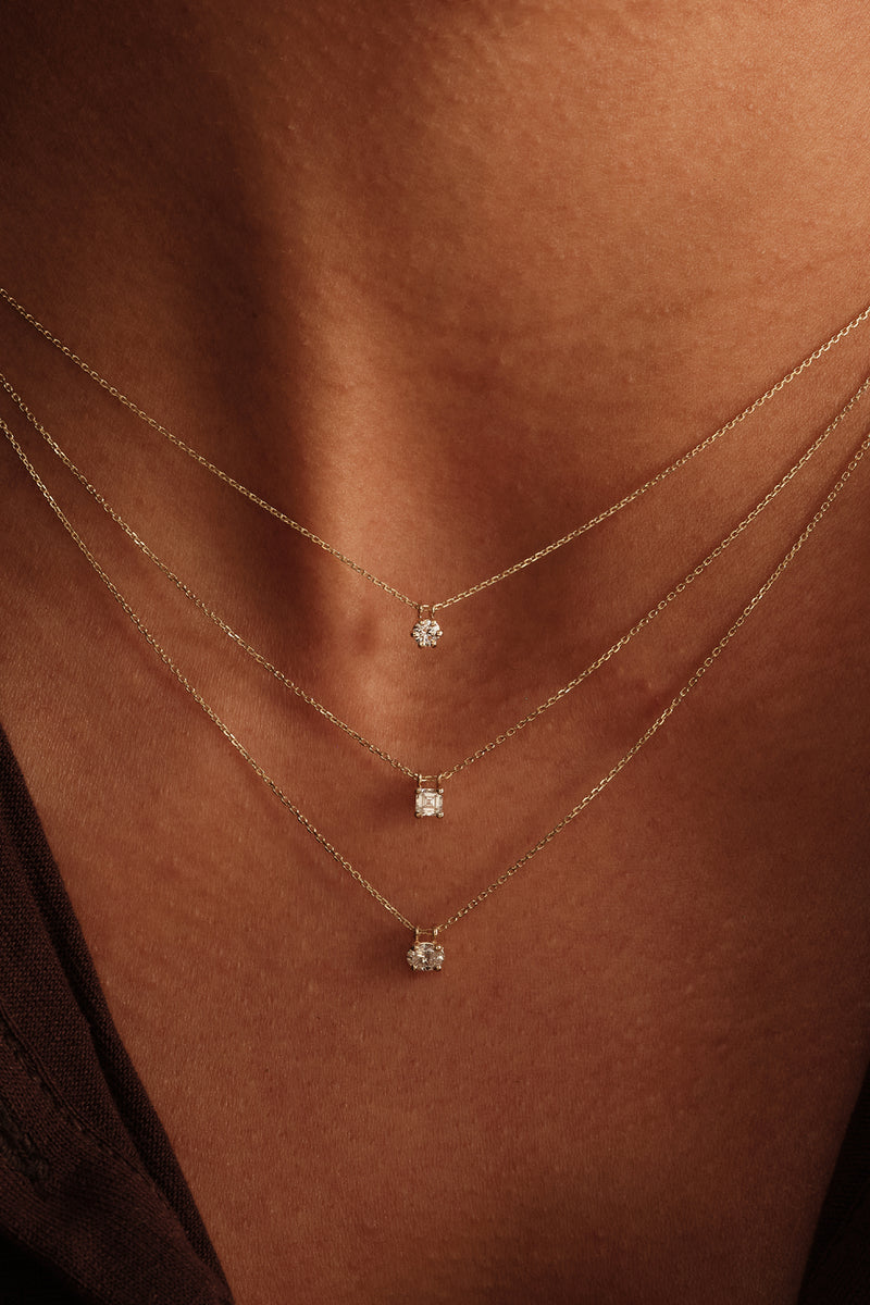 FACETS FOREVER ASSCHER DIAMOND NECKLACE