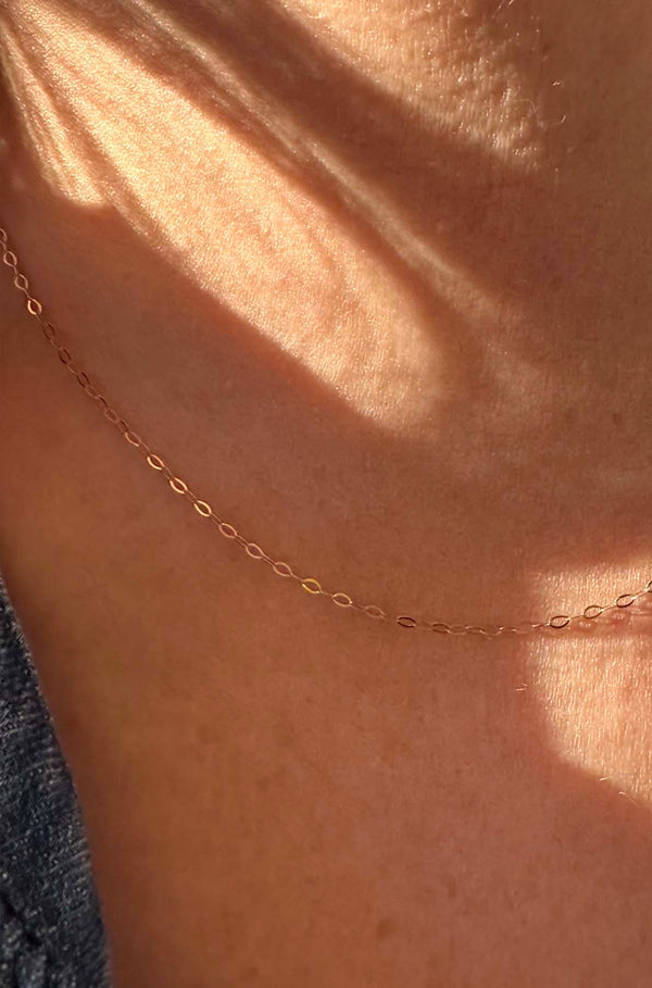 Solid Gold Shimmer Chain