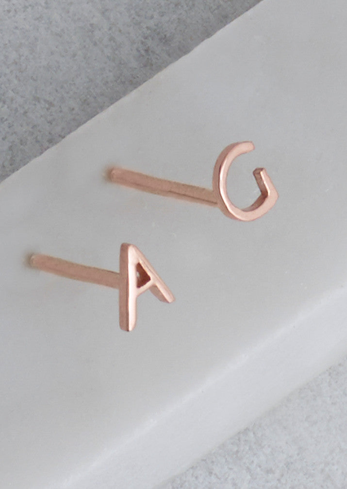 EXPRESS INITIAL STUD ROSE GOLD